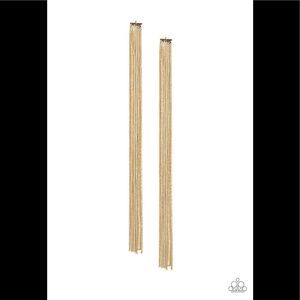 ✨3 for $10✨ Gold earrings